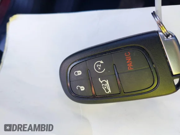 ✅ 2021 Jeep Cherokee Limited • VIN: 1C4PJMDX0MD218657 • Лот: 44945425. Опубліковано раніше на IAAI з пробігом 32 766 миль. Безкоштовний доступ до архіву аукціонних продажів зі США та докладний звіт про історію автомобіля на DreamBid. Зображення 11.
