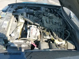 ✅ 2004 Ford Mustang Deluxe • VIN: 1FAFP44694F207068 • Lot: 43146726. Wystawiony na IAAI z przebiegiem 117 861 mil. Bezpłatny archiwum sprzedaży aukcyjnych z USA i szczegółowy raport historii pojazdu na DreamBid. Zdjęcie 12.