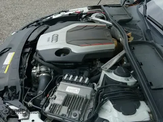 ✅ 2018 Audi S4 Premium Plus • VIN: WAUB4AF46JA002468 • Lot: 42722011. Wystawiony na IAAI z przebiegiem 124 155 mil. Bezpłatny archiwum sprzedaży aukcyjnych z USA i szczegółowy raport historii pojazdu na DreamBid. Zdjęcie 22.