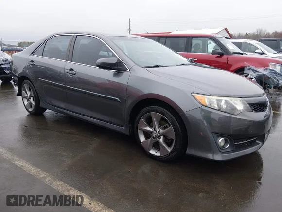 ✅ 2014 Toyota Camry XLE • VIN: 4T1BK1FK6EU539655 • Лот: 44507567. Опубліковано раніше на IAAI з пробігом 127 972 миль. Безкоштовний доступ до архіву аукціонних продажів зі США та докладний звіт про історію автомобіля на DreamBid. Зображення 1.