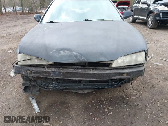 ✅ 1996 Honda Accord LX • VIN: 1HGCD5635TA201540 • Lot: 44610114. Wystawiony na IAAI z przebiegiem 190 393 mil. Bezpłatny archiwum sprzedaży aukcyjnych z USA i szczegółowy raport historii pojazdu na DreamBid. Zdjęcie 6.