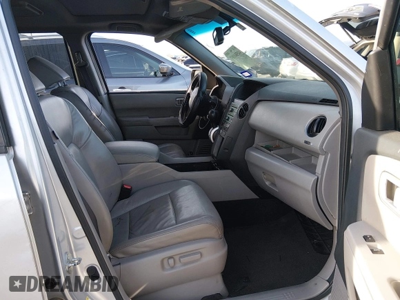 ✅ 2011 Honda Pilot EX-L • VIN: 5FNYF3H69BB041338 • Lot: 44584107. Wystawiony na IAAI z przebiegiem 270 316 mil. Bezpłatny archiwum sprzedaży aukcyjnych z USA i szczegółowy raport historii pojazdu na DreamBid. Zdjęcie 5.
