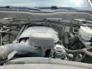 ✅ 2015 Chevrolet Silverado 2500HD Work Truck • VIN: 1GC2CUEG3FZ549595 • Lot: 82048864. Wystawiony na Copart z przebiegiem 282 666 mil. Bezpłatny archiwum sprzedaży aukcyjnych z USA i szczegółowy raport historii pojazdu na DreamBid. Zdjęcie 13.