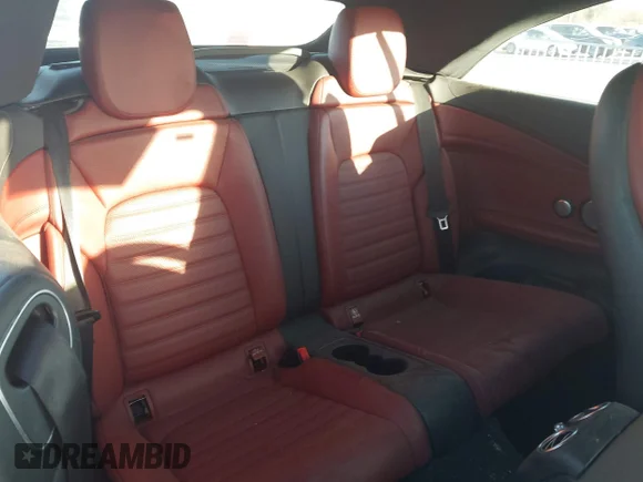 ✅ 2020 Mercedes-Benz C 300 • VIN: WDDWK8DB3LF959785 • Лот: 44185174. Опубліковано раніше на IAAI з пробігом 36 972 миль. Безкоштовний доступ до архіву аукціонних продажів зі США та докладний звіт про історію автомобіля на DreamBid. Зображення 8.