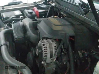 ✅ 2007 Cadillac Escalade • VIN: 1GYFK63867R419060 • Lot: 43580640. Wystawiony na IAAI z przebiegiem 206 912 mil. Bezpłatny archiwum sprzedaży aukcyjnych z USA i szczegółowy raport historii pojazdu na DreamBid. Zdjęcie 20.