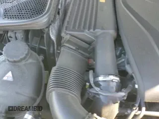 ✅ 2018 Mercedes-Benz C 300 • VIN: 55SWF4KB2JU259265 • Lot: 90358595. Listed on Copart with 71,128 mi. Free auction sales archive from the USA and detailed vehicle history report at DreamBid. Image 16.