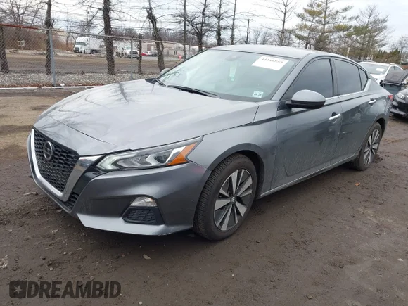 ✅ 2021 Nissan Altima SV • VIN: 1N4BL4DV1MN417204 • Lot: 44146852. Wystawiony na IAAI z przebiegiem 53 443 mil. Bezpłatny archiwum sprzedaży aukcyjnych z USA i szczegółowy raport historii pojazdu na DreamBid. Zdjęcie 2.