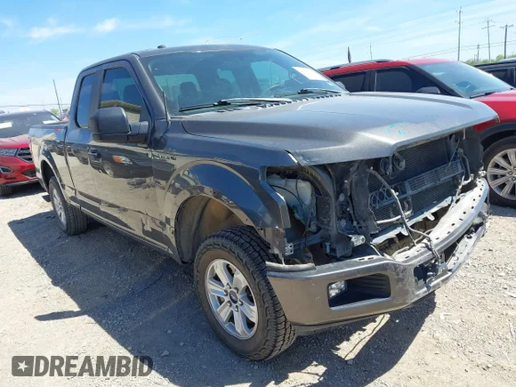 ✅ 2018 Ford F-150 XL • VIN: 1FTEX1CB1JKF45134 • Lot: 44642161. Wystawiony na IAAI z przebiegiem 107 570 mil. Bezpłatny archiwum sprzedaży aukcyjnych z USA i szczegółowy raport historii pojazdu na DreamBid. Zdjęcie 1.