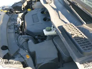 ✅ 2017 Ford Escape SE • VIN: 1FMCU9G96HUE35776 • Lot: 43437496. Wystawiony na IAAI z przebiegiem 93 270 mil. Bezpłatny archiwum sprzedaży aukcyjnych z USA i szczegółowy raport historii pojazdu na DreamBid. Zdjęcie 19.