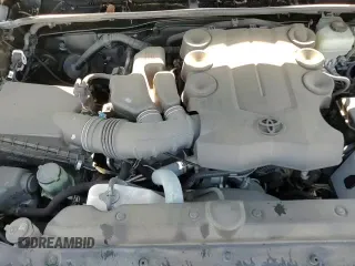 ✅ 2017 Toyota 4Runner SR5 • VIN: JTEBU5JR6H5476450 • Лот: 86643185. Опубликован ранее на Copart с пробегом 31 921 миль. Бесплатный доступ к архиву аукционных продаж из США и подробный отчёт об истории автомобиля на DreamBid. Изображение 14.