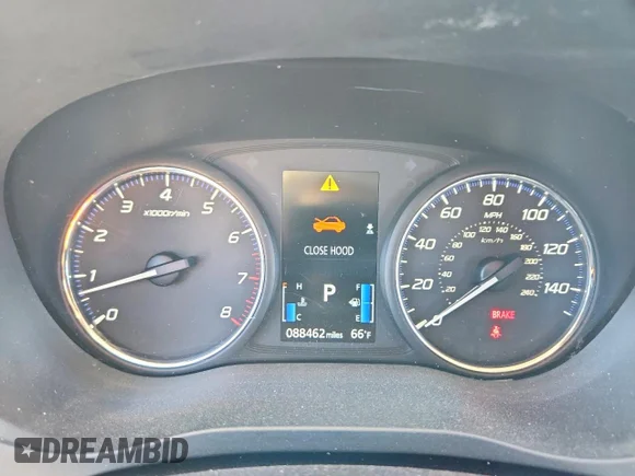 ✅ 2018 Mitsubishi Outlander SE • VIN: JA4AD3A38JZ051191 • Lot: 42069456. Wystawiony na Copart z przebiegiem 88 462 mil. Bezpłatny archiwum sprzedaży aukcyjnych z USA i szczegółowy raport historii pojazdu na DreamBid. Zdjęcie 9.