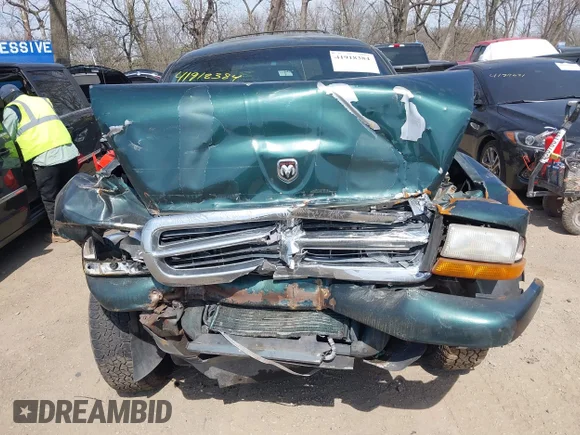 ✅ 1999 Dodge Durango • VIN: 1B4HS28Y0XF661082 • Lot: 41918384. Wystawiony na IAAI z przebiegiem 136 582 mil. Bezpłatny archiwum sprzedaży aukcyjnych z USA i szczegółowy raport historii pojazdu na DreamBid. Zdjęcie 6.
