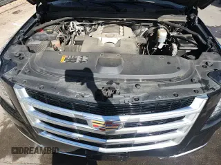 ✅ 2018 Cadillac Escalade Luxury • VIN: 1GYS4BKJ5JR370074 • Lot: 90895755. Wystawiony na Copart z przebiegiem 90 524 mil. Bezpłatny archiwum sprzedaży aukcyjnych z USA i szczegółowy raport historii pojazdu na DreamBid. Zdjęcie 16.