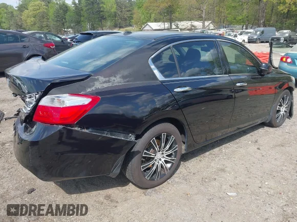 ✅ 2013 Honda Accord EX-L • VIN: 1HGCR3F80DA018453 • Lot: 44731502. Wystawiony na IAAI z przebiegiem 173 287 mil. Bezpłatny archiwum sprzedaży aukcyjnych z USA i szczegółowy raport historii pojazdu na DreamBid. Zdjęcie 4.