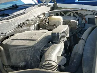 ✅ 2017 Chevrolet Silverado 2500HD LT • VIN: 1GC1KVEG3HF103181 • Lot: 42921437. Listed on IAAI with 235,535 mi. Free auction sales archive from the USA and detailed vehicle history report at DreamBid. Image 18.