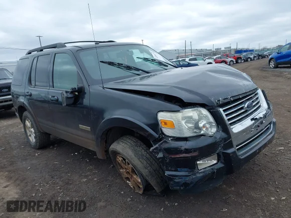 ✅ 2008 Ford Explorer XLT • VIN: 1FMEU73E98UB22902 • Lot: 42050339. Wystawiony na IAAI z przebiegiem 215 304 mil. Bezpłatny archiwum sprzedaży aukcyjnych z USA i szczegółowy raport historii pojazdu na DreamBid. Zdjęcie 1.