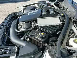 ✅ 2015 BMW M4 • VIN: WBS3R9C59FK332216 • Lot: 42761675. Wystawiony na IAAI z przebiegiem 56 566 mil. Bezpłatny archiwum sprzedaży aukcyjnych z USA i szczegółowy raport historii pojazdu na DreamBid. Zdjęcie 22.