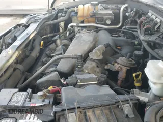 ✅ 2006 Ford Escape XLT • VIN: 1FMYU03106KB66300 • Lot: 43701910. Wystawiony na IAAI z przebiegiem 248 781 mil. Bezpłatny archiwum sprzedaży aukcyjnych z USA i szczegółowy raport historii pojazdu na DreamBid. Zdjęcie 13.