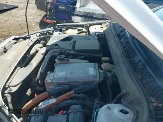 ✅ 2017 Ford Fusion Hybrid SE • VIN: 3FA6P0LU7HR264127 • Lot: 43201786. Wystawiony na IAAI z przebiegiem 137 363 mil. Bezpłatny archiwum sprzedaży aukcyjnych z USA i szczegółowy raport historii pojazdu na DreamBid. Zdjęcie 19.