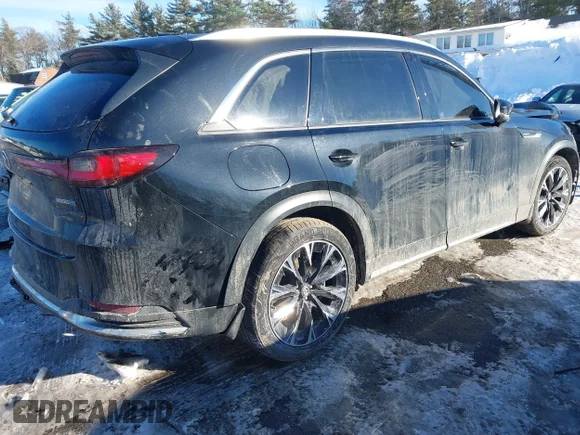 ✅ 2024 Mazda CX-90 Premium • VIN: JM3KKDHA9R1110910 • Lot: 44392513. Wystawiony na IAAI z przebiegiem 35 439 mil. Bezpłatny archiwum sprzedaży aukcyjnych z USA i szczegółowy raport historii pojazdu na DreamBid. Zdjęcie 4.