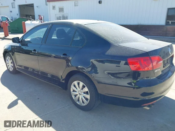 ✅ 2014 Volkswagen Jetta S • VIN: 3VW2K7AJ0EM312730 • Lot: 44323962. Wystawiony na IAAI z przebiegiem 188 354 mil. Bezpłatny archiwum sprzedaży aukcyjnych z USA i szczegółowy raport historii pojazdu na DreamBid. Zdjęcie 3.
