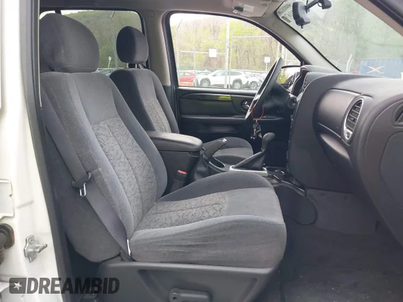 ✅ 2005 GMC Envoy SLE • VIN: 1GKET16S156140577 • Лот: 42116766. Опубліковано раніше на IAAI з пробігом 145 060 миль. Безкоштовний доступ до архіву аукціонних продажів зі США та докладний звіт про історію автомобіля на DreamBid. Зображення 5.