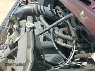 ✅ 1993 Dodge Passenger • VIN: 2B5WB35Y1PK506913 • Lot: 42154670. Wystawiony na IAAI z przebiegiem 100 002 mil. Bezpłatny archiwum sprzedaży aukcyjnych z USA i szczegółowy raport historii pojazdu na DreamBid. Zdjęcie 17.