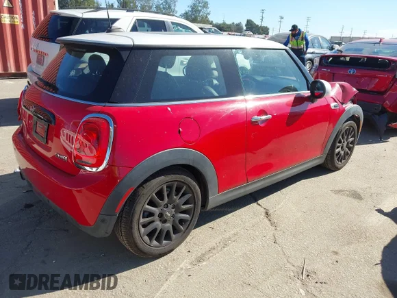 ✅ 2019 MINI Hardtop Oxford Edition • VIN: WMWXP5C55K2H96962 • Лот: 44254651. Опубліковано раніше на IAAI з пробігом 29 143 миль. Безкоштовний доступ до архіву аукціонних продажів зі США та докладний звіт про історію автомобіля на DreamBid. Зображення 4.