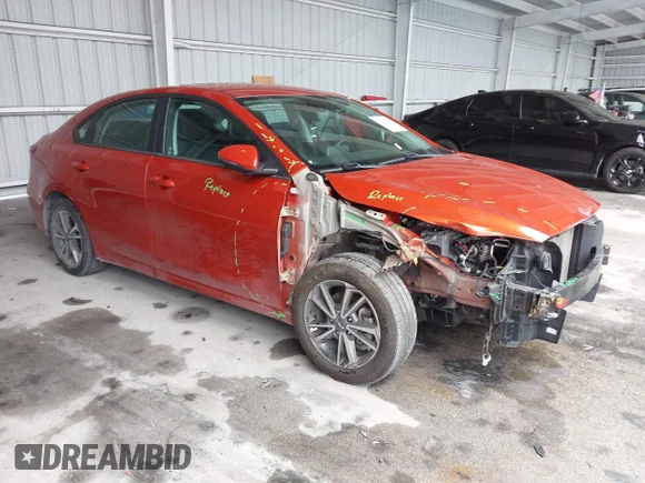 ✅ 2023 Kia Forte LX • VIN: 3KPF24AD5PE524730 • Lot: 45118837. Wystawiony na IAAI z przebiegiem 28 278 mil. Bezpłatny archiwum sprzedaży aukcyjnych z USA i szczegółowy raport historii pojazdu na DreamBid. Zdjęcie 1.