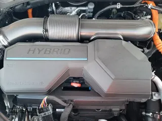 2025 Hyundai Santa Fe Calligraphy с VIN 5NMP5DG19SH022376, выставлен на аукционе Copart как лот 82799444 с пробегом 1 114 миль миль и Списание • Salvage title. История ставок и продаж доступна на DreamBid. Изображение 16.