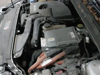 ✅ 2015 Ford Fusion S Hybrid • VIN: 3FA6P0UU8FR172343 • Lot: 41300172. Wystawiony na IAAI z przebiegiem 262 045 mil. Bezpłatny archiwum sprzedaży aukcyjnych z USA i szczegółowy raport historii pojazdu na DreamBid. Zdjęcie 14.