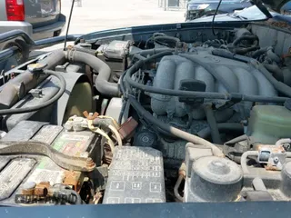 ✅ 1998 Toyota 4Runner Limited • VIN: JT3HN87R4W9014466 • Lot: 42675427. Listed on IAAI with 255,034 mi. Free auction sales archive from the USA and detailed vehicle history report at DreamBid. Image 13.