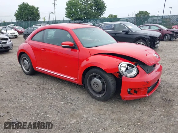 ✅ 2012 Volkswagen Beetle 2.5L w/Sound/Nav PZEV • VIN: 3VWJP7AT6CM634168 • Лот: 42514032. Опубликован ранее на IAAI с пробегом Не указан. Бесплатный доступ к архиву аукционных продаж из США и подробный отчёт об истории автомобиля на DreamBid. Изображение 1.