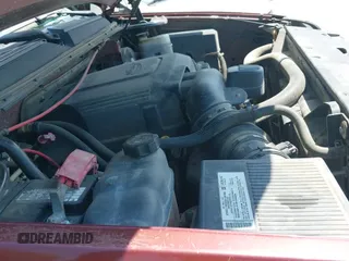 ✅ 2008 GMC Yukon SLE 3SA • VIN: 1GKFC13038J123871 • Lot: 42991941. Wystawiony na IAAI z przebiegiem 246 594 mil. Bezpłatny archiwum sprzedaży aukcyjnych z USA i szczegółowy raport historii pojazdu na DreamBid. Zdjęcie 12.