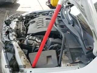 ✅ 2013 Toyota Corolla LE • VIN: 5YFBU4EE5DP100700 • Lot: 43502319. Wystawiony na IAAI z przebiegiem 307 924 mil. Bezpłatny archiwum sprzedaży aukcyjnych z USA i szczegółowy raport historii pojazdu na DreamBid. Zdjęcie 20.