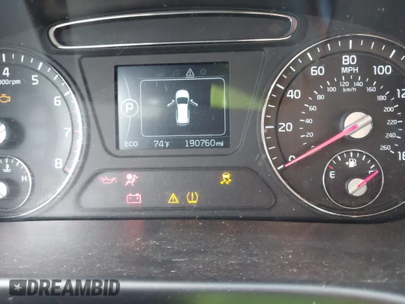 ✅ 2017 Kia Sorento LX • VIN: 5XYPG4A37HG272478 • Lot: 44176662. Wystawiony na IAAI z przebiegiem 190 760 mil. Bezpłatny archiwum sprzedaży aukcyjnych z USA i szczegółowy raport historii pojazdu na DreamBid. Zdjęcie 7.
