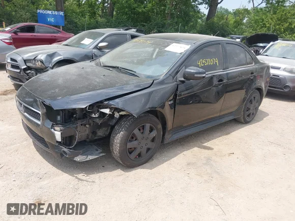 ✅ 2015 Mitsubishi Lancer ES • VIN: JA32U2FU7FU023682 • Lot: 42572074. Wystawiony na IAAI z przebiegiem 63 310 mil. Bezpłatny archiwum sprzedaży aukcyjnych z USA i szczegółowy raport historii pojazdu na DreamBid. Zdjęcie 6.