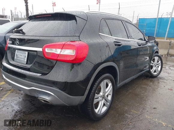 ✅ 2020 Mercedes-Benz GLA 250 • VIN: WDCTG4EB7LU021624 • Lot: 44362381. Wystawiony na IAAI z przebiegiem 113 773 mil. Bezpłatny archiwum sprzedaży aukcyjnych z USA i szczegółowy raport historii pojazdu na DreamBid. Zdjęcie 4.