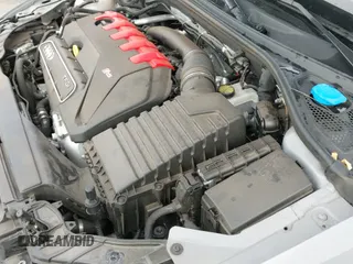 ✅ 2017 Audi RS 3 • VIN: WUABWGFFXH1900361 • Lot: 43508533. Wystawiony na IAAI z przebiegiem 64 350 mil. Bezpłatny archiwum sprzedaży aukcyjnych z USA i szczegółowy raport historii pojazdu na DreamBid. Zdjęcie 20.