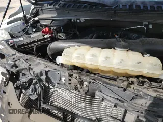 ✅ 2022 Lincoln Navigator Reserve • VIN: 5LMJJ3KT9NEL01203 • Lot: 60660935. Wystawiony na Copart z przebiegiem 55 812 mil. Bezpłatny archiwum sprzedaży aukcyjnych z USA i szczegółowy raport historii pojazdu na DreamBid. Zdjęcie 16.