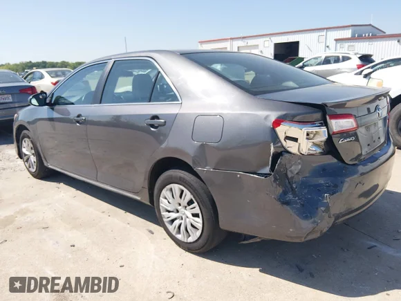 ✅ 2012 Toyota Camry L • VIN: 4T4BF1FK6CR221025 • Lot: 44931606. Wystawiony na IAAI z przebiegiem 118 761 mil. Bezpłatny archiwum sprzedaży aukcyjnych z USA i szczegółowy raport historii pojazdu na DreamBid. Zdjęcie 3.