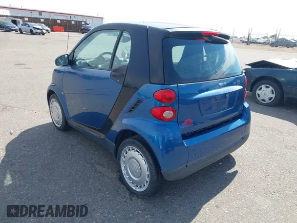 ✅ 2009 Smart fortwo Pure • VIN: WMEEJ31X49K309473 • Лот: 42714704. Опубліковано раніше на IAAI з пробігом 30 176 миль. Безкоштовний доступ до архіву аукціонних продажів зі США та докладний звіт про історію автомобіля на DreamBid. Зображення 3.