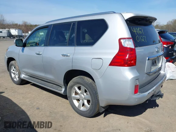 ✅ 2011 Lexus GX 460 • VIN: JTJBM7FX8B5018632 • Лот: 44670127. Опубліковано раніше на IAAI з пробігом 218 644 миль. Безкоштовний доступ до архіву аукціонних продажів зі США та докладний звіт про історію автомобіля на DreamBid. Зображення 3.