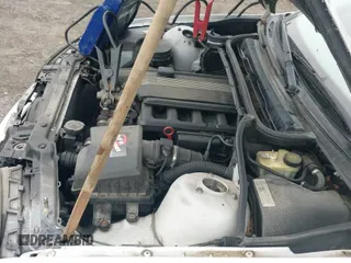 ✅ 2000 BMW 3 Series 328i • VIN: WBAAM5330YFR16615 • Лот: 41496845. Опубликован ранее на IAAI с пробегом Не указан. Бесплатный доступ к архиву аукционных продаж из США и подробный отчёт об истории автомобиля на DreamBid. Изображение 15.