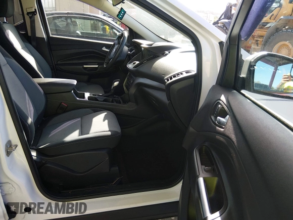 ✅ 2019 Ford Escape SE • VIN: 1FMCU9GD3KUC36339 • Lot: 44562278. Wystawiony na IAAI z przebiegiem 50 533 mil. Bezpłatny archiwum sprzedaży aukcyjnych z USA i szczegółowy raport historii pojazdu na DreamBid. Zdjęcie 5.