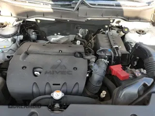 ✅ 2017 Mitsubishi Outlander ES • VIN: JA4AP3AU7HZ029208 • Lot: 81050865. Listed on Copart with 59,126 mi. Free auction sales archive from the USA and detailed vehicle history report at DreamBid. Image 14.