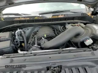 ✅ 2020 Chevrolet Silverado 1500 Custom Trail Boss • VIN: 1GCRYCEF1LZ288108 • Lot: 57426385. Wystawiony na Copart z przebiegiem 56 230 mil. Bezpłatny archiwum sprzedaży aukcyjnych z USA i szczegółowy raport historii pojazdu na DreamBid. Zdjęcie 13.