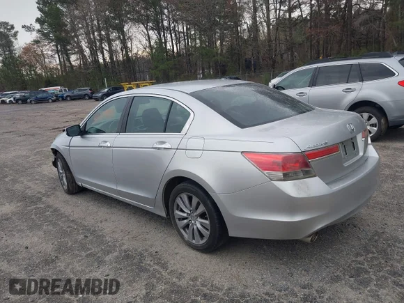 ✅ 2011 Honda Accord EX • VIN: 1HGCP3F78BA027038 • Lot: 41777439. Wystawiony na IAAI z przebiegiem 219 294 mil. Bezpłatny archiwum sprzedaży aukcyjnych z USA i szczegółowy raport historii pojazdu na DreamBid. Zdjęcie 3.