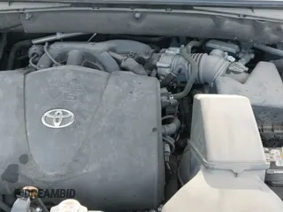 ✅ 2019 Toyota Highlander LE • VIN: 5TDZZRFH4KS355848 • Лот: 42918895. Опубликован ранее на IAAI с пробегом 65 667 миль. Бесплатный доступ к архиву аукционных продаж из США и подробный отчёт об истории автомобиля на DreamBid. Изображение 19.