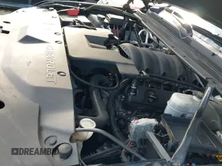 ✅ 2017 Chevrolet Tahoe LT • VIN: 1GNSCBKC1HR393640 • Lot: 43569805. Listed on IAAI with 184,015 mi. Free auction sales archive from the USA and detailed vehicle history report at DreamBid. Image 19.